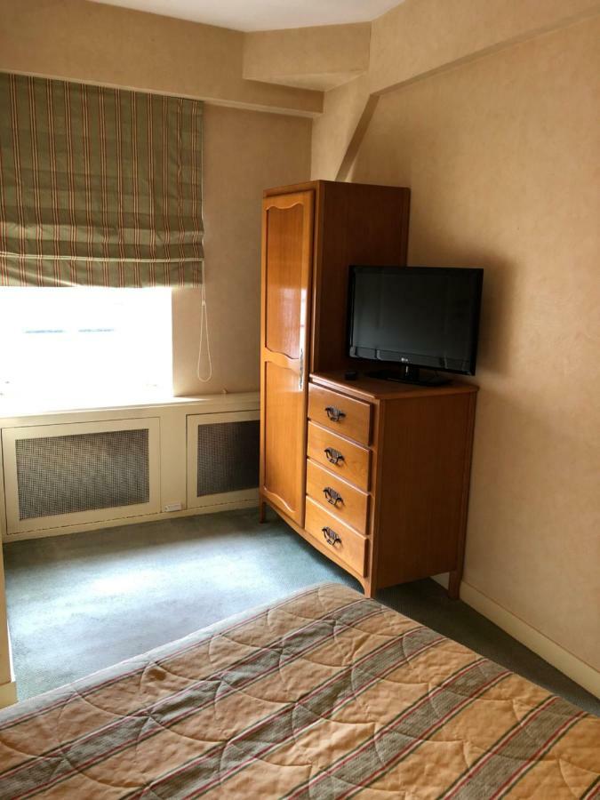 Le Cabouillet Hotell LʼIsle-Adam Eksteriør bilde